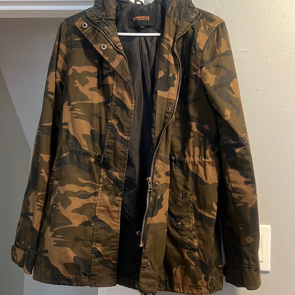 Women’s fatigue army jacket - size L